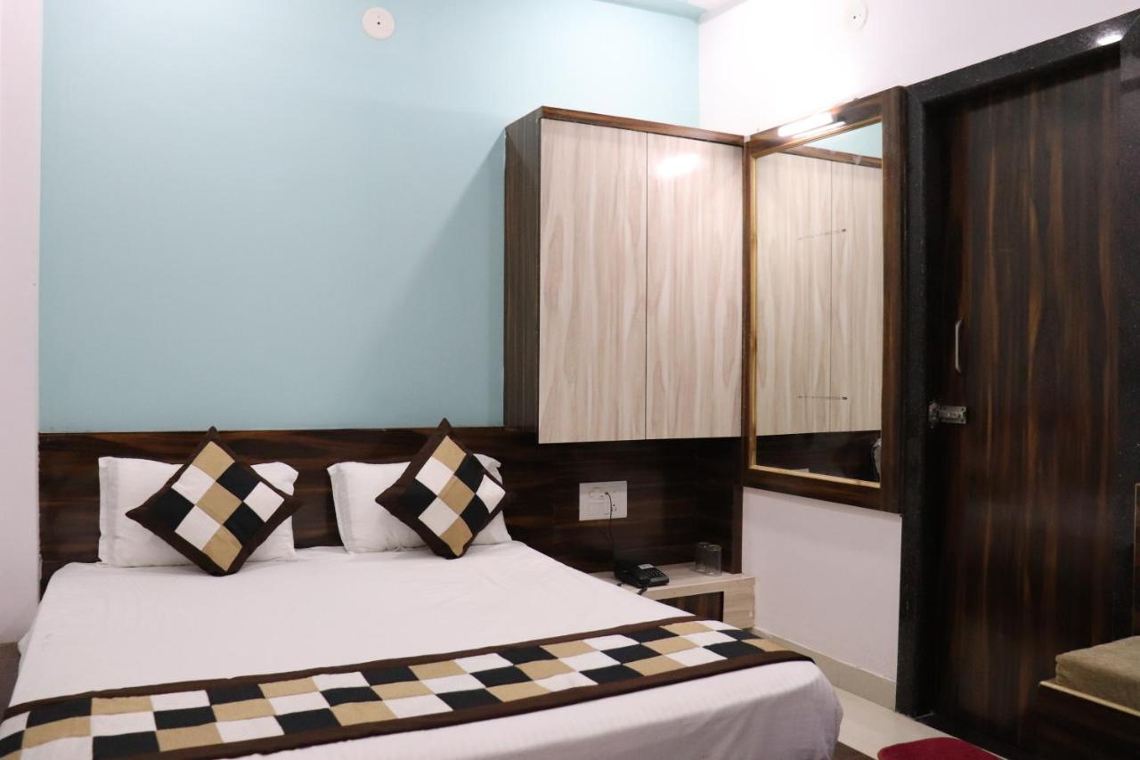 Hotel Sun Shine อาบูโรด ภายนอก รูปภาพ
